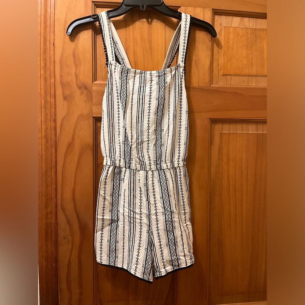 Old navy Girls romper. Size 14